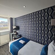George Hotel