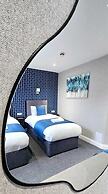George Hotel