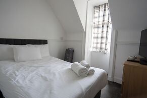 The Crags Hotel