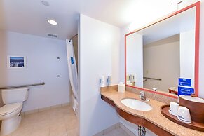Hampton Inn & Suites Pittsburg, CA