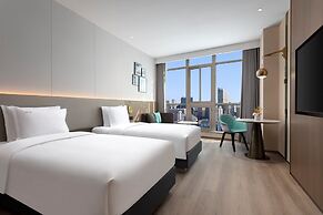 Holiday Inn Shanghai Jing'an by IHG