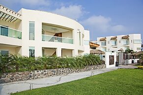 Artisan Playa Esmeralda Family Beach Hotel