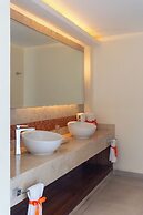 Artisan Playa Esmeralda Family Beach Hotel