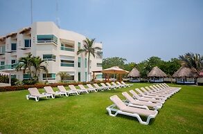 Artisan Playa Esmeralda Family Beach Hotel