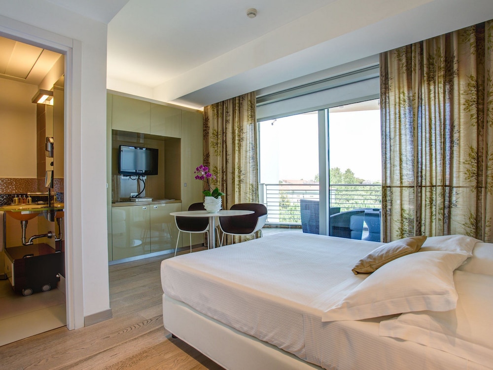 Hotel Premier & Suites