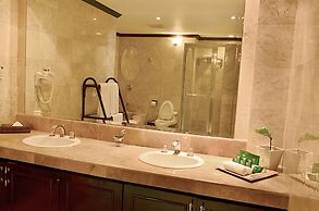 Thunderbird Resorts - Rizal