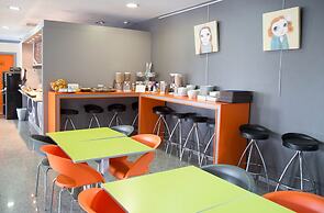 B&B Hotel Girona 2