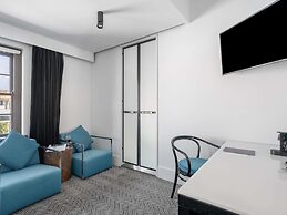 Peppers Gallery Hotel Canberra