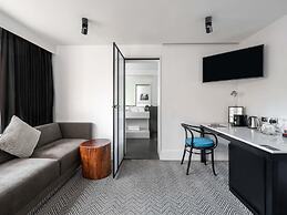 Peppers Gallery Hotel Canberra