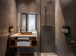 Peppers Gallery Hotel Canberra