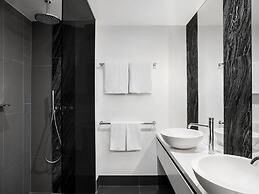 Peppers Gallery Hotel Canberra