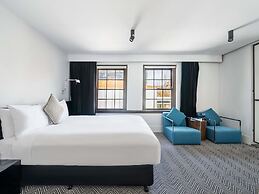 Peppers Gallery Hotel Canberra