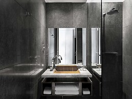 Peppers Gallery Hotel Canberra