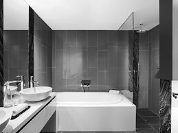 Peppers Gallery Hotel Canberra