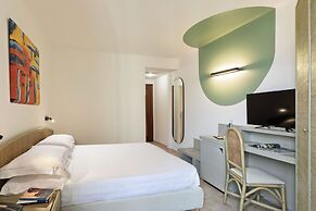 Rina Hotel