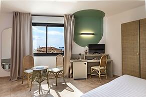 Rina Hotel