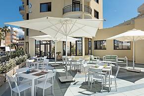 Rina Hotel