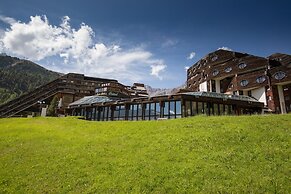 Blu Senales Active & Family Resort