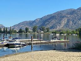 Walnut Beach Resort