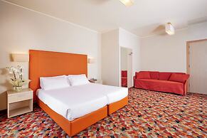Hotel Royal Village