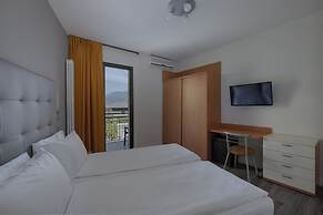 Hotel Royal Village