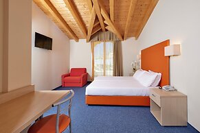 Hotel Royal Village