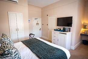 Tewinbury Farm Hotel