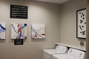 Candlewood Suites Fayetteville – University of Arkansas by IHG
