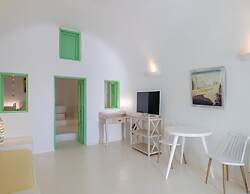 Dreams Luxury Suites