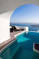 Dreams Luxury Suites
