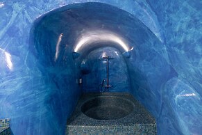 Dreams Luxury Suites