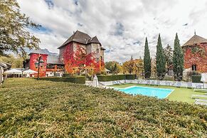 Le Chateau De Candie