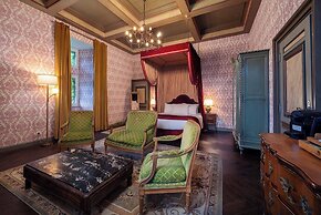 Le Chateau De Candie