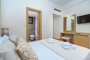 Parnon Hotel