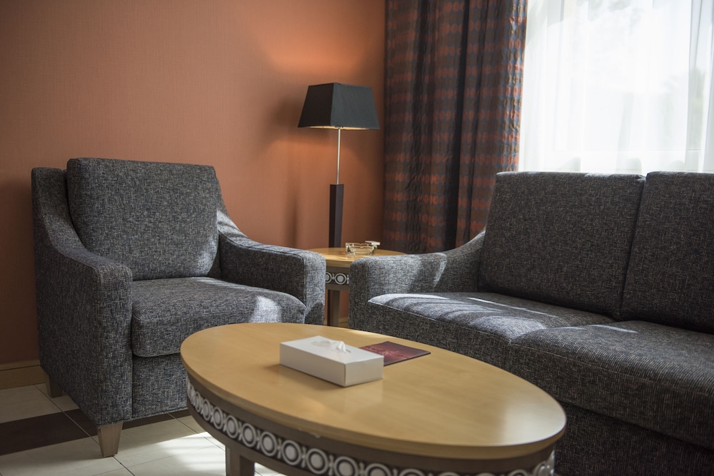 Copthorne Al Jahra Hotel & Resort