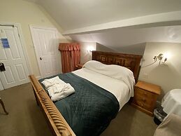 Old Manse Hotel