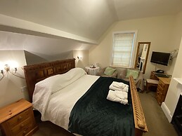 Old Manse Hotel