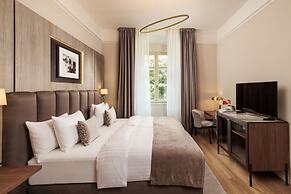 Anna Grand Hotel