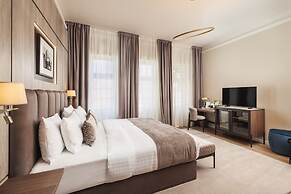 Anna Grand Hotel