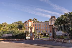 Hotel L Orangeraie
