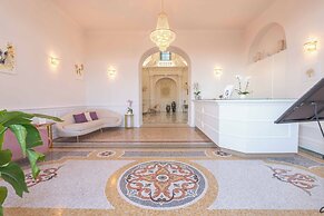 Hotel L Orangeraie