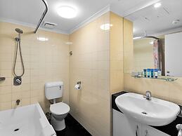 Central Brunswick Apartment Hotel