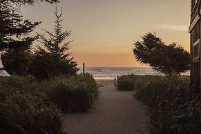 Long Beach Lodge Resort