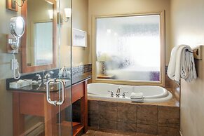 Long Beach Lodge Resort