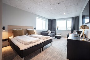 Hotel Djurhuus
