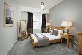 St. Giles Apartment