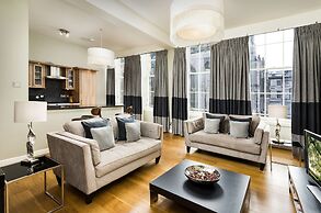 St. Giles Apartment