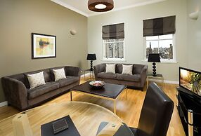 St. Giles Apartment