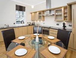 St. Giles Apartment