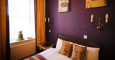 Bush Hotel